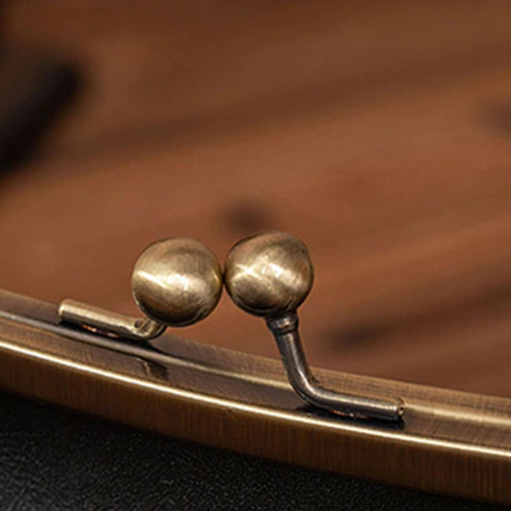 Evelina | Timeless Kiss-Lock Shoulder Bag